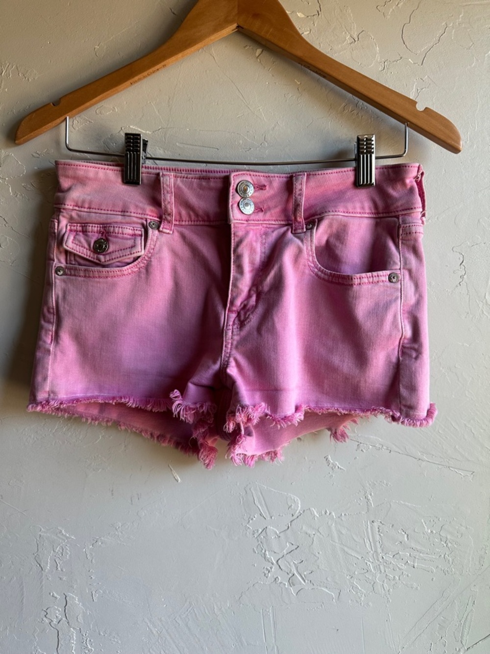 American Eagle Pink Denim Cutoff Shorts Y2K Low Rise Festival Coquette Sz 4